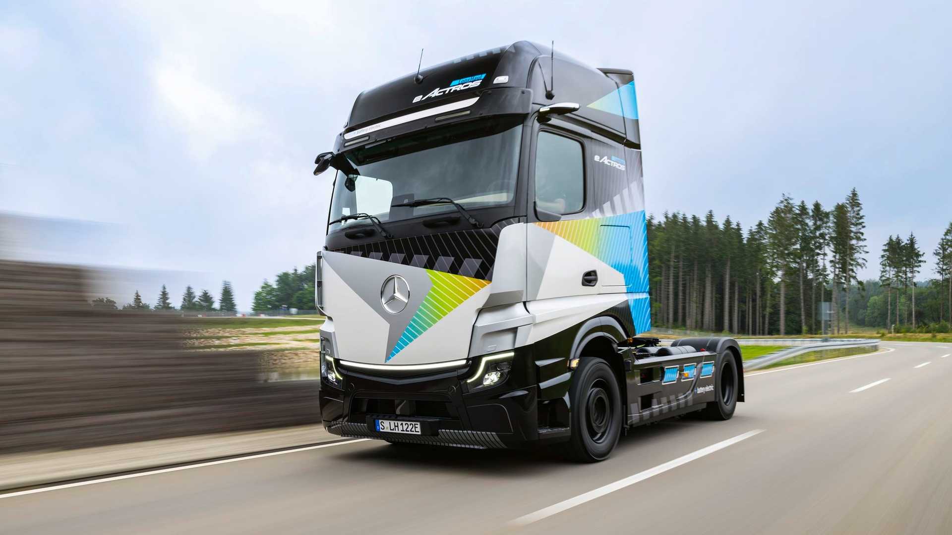 Mercedes-Benz Trucks Scores LOI For 50 eActros LongHaul